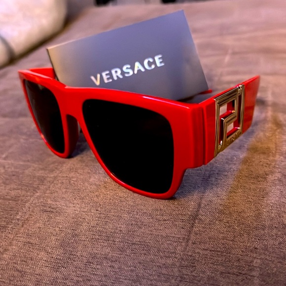 Versace sunglasses - Picture 3 of 3